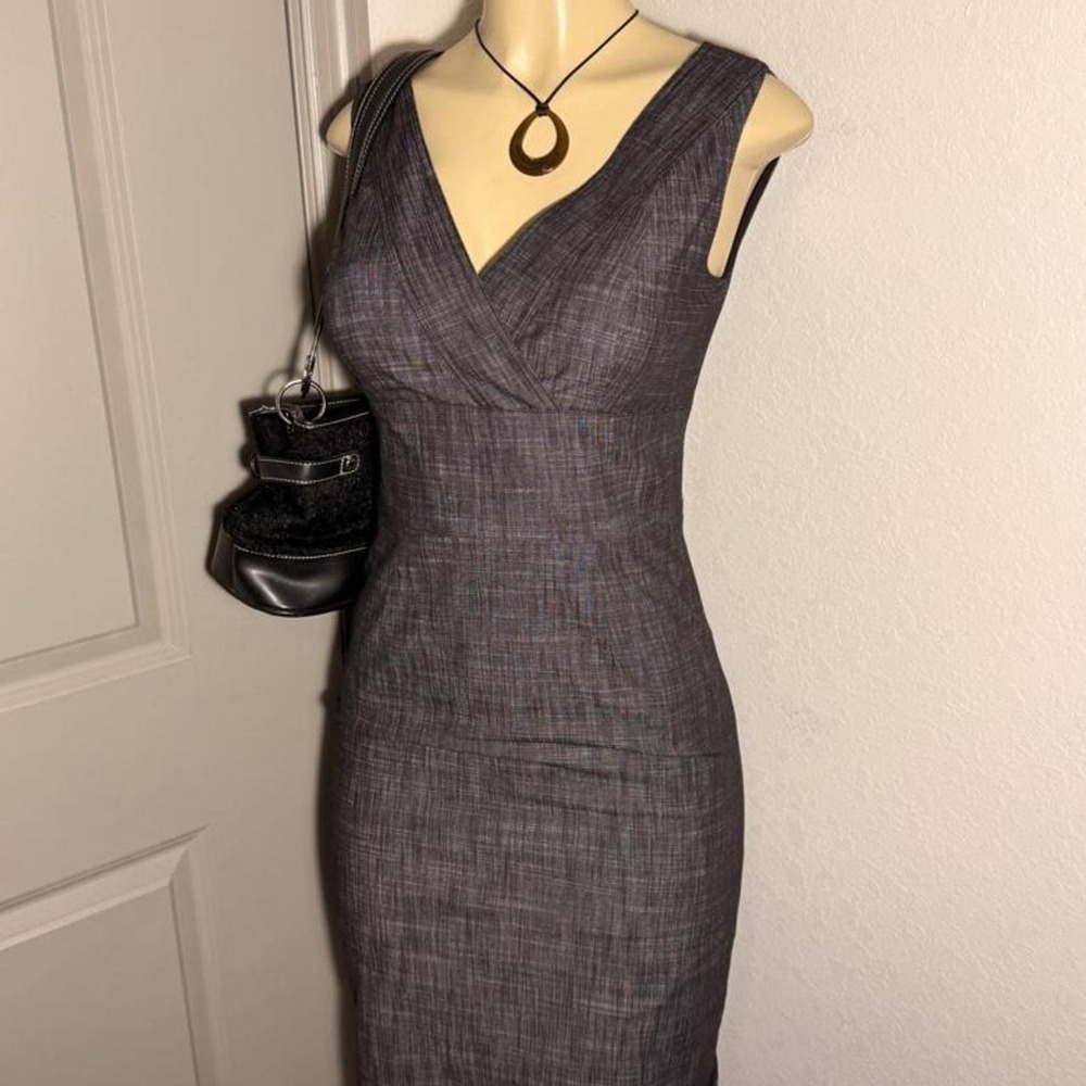 Kay Unger grey bodycon dress with V-neckline